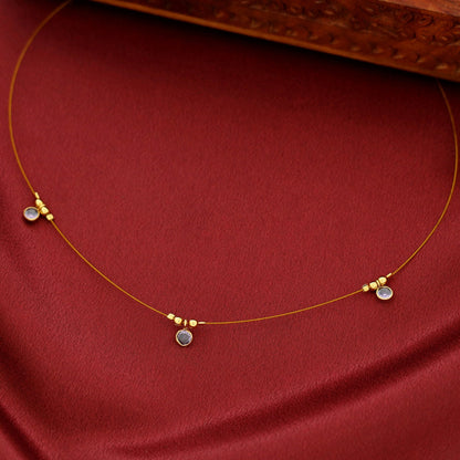 Collar de cuerda de piedra brillante triple