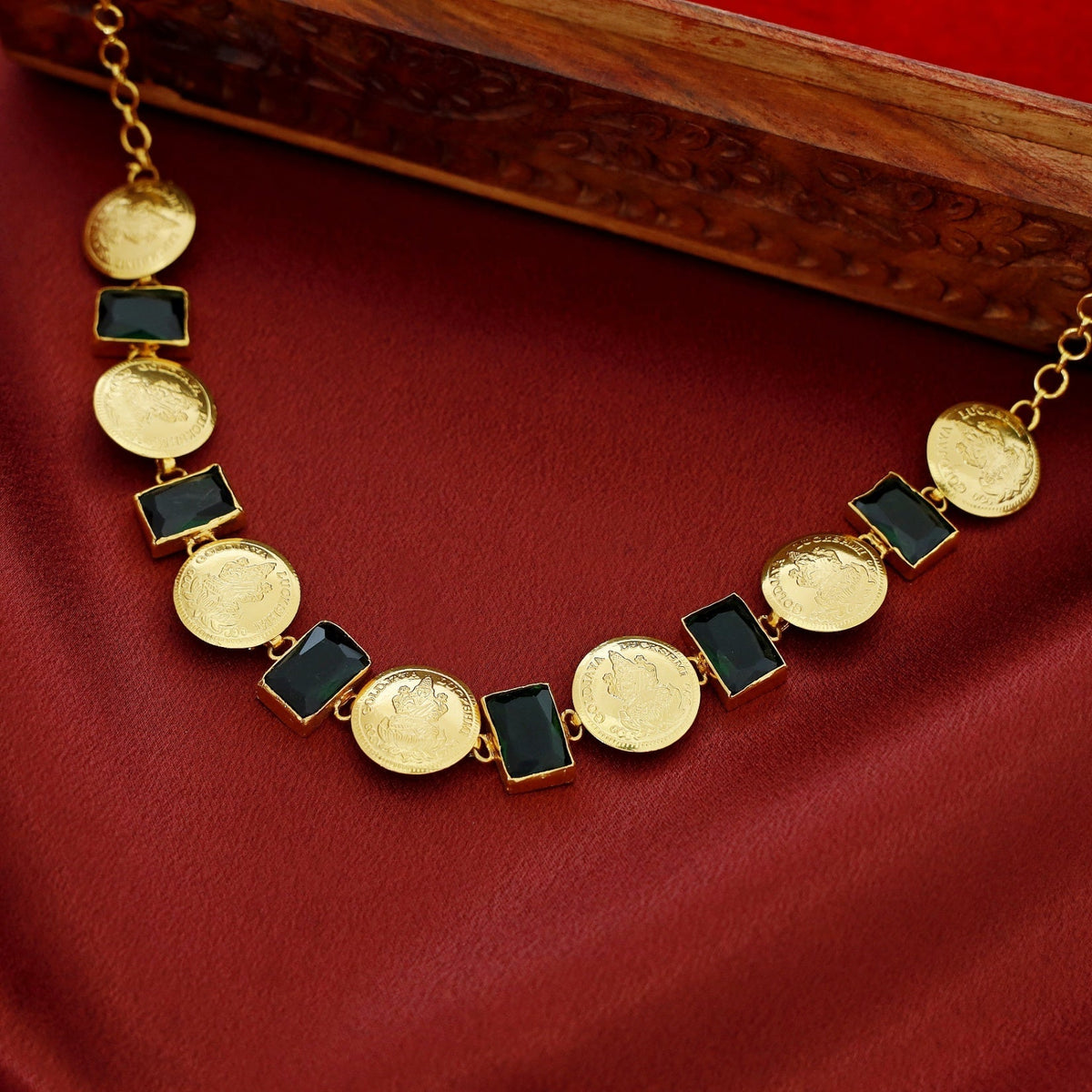 Gargantilla rectangular