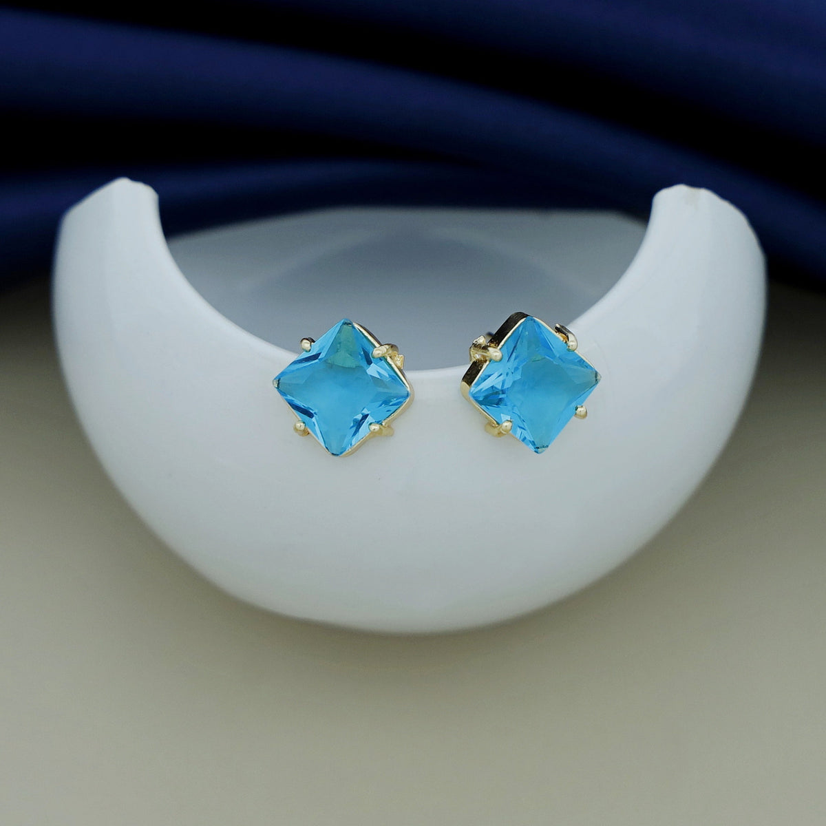 Pendientes brillantes de diamante